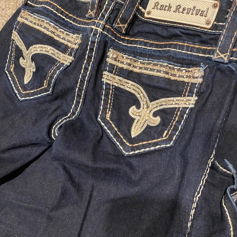 Jeans - Picture 2 of 3